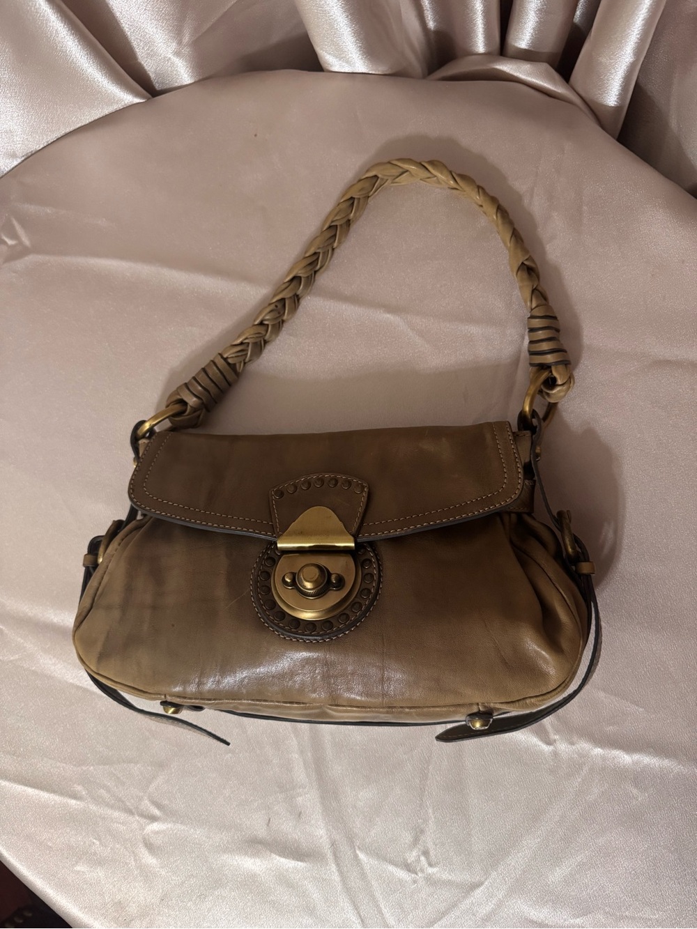 Francesco Biasia Tan Leather Shoulder Bag with Braided Handle - Picture 13 of 16